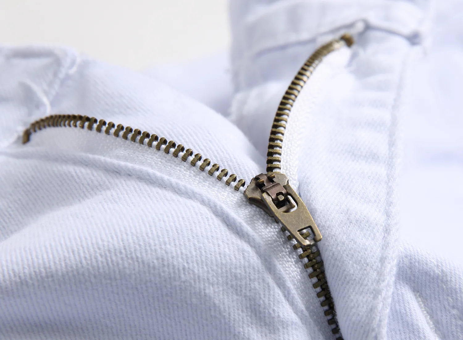 Men's White Jeans Fashion Hip Hop Ripped Skinny Men Denim Trousers Slim Fit Stretch Distressed Zip Men Jean Pants High Quality