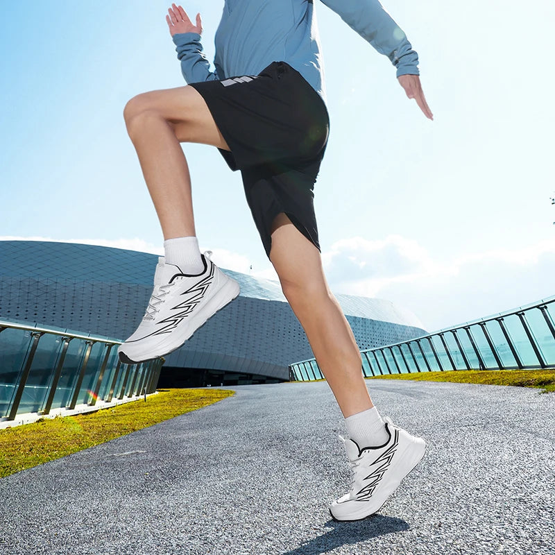 Men Summer Casual Running Shoes Are Fashionable Breathable Anti Slip Wear-Resistant Wide Toe And Oversized Men Shoes For Walking