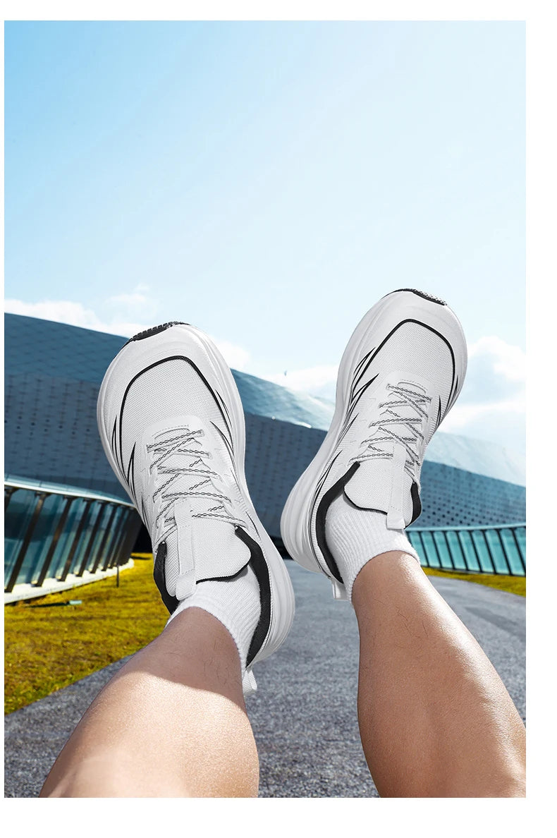 Men Summer Casual Running Shoes Are Fashionable Breathable Anti Slip Wear-Resistant Wide Toe And Oversized Men Shoes For Walking